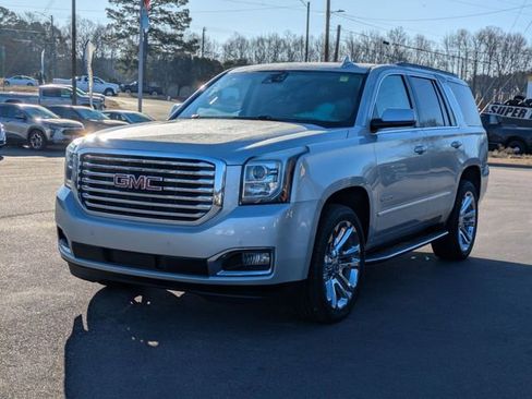 Used 2017 GMC Yukon SLT w/ Premium Edition image 6