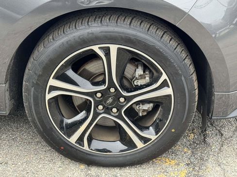 Used 2020 Ford Edge ST w/ Cold Weather Package image 6