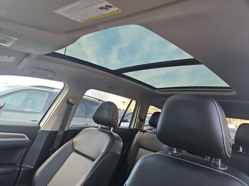 Certified 2021 Volkswagen Atlas SEL image 23