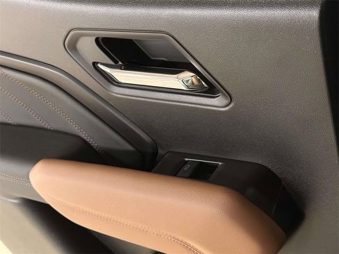 Used 2024 GMC Canyon AT4 w/ AT4 Premium Package image 21