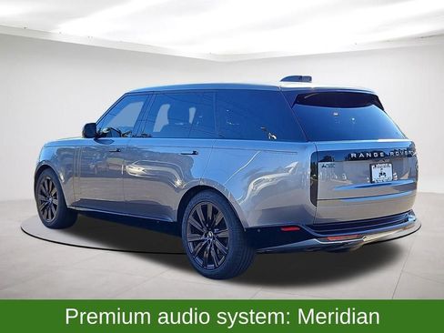 Used 2023 Land Rover Range Rover Long Wheelbase SE image 5
