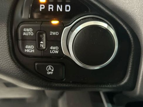 Used 2022 RAM 1500 Big Horn AWD/4WD image 7