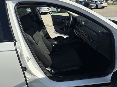 Used 2025 Honda Accord SE image 30