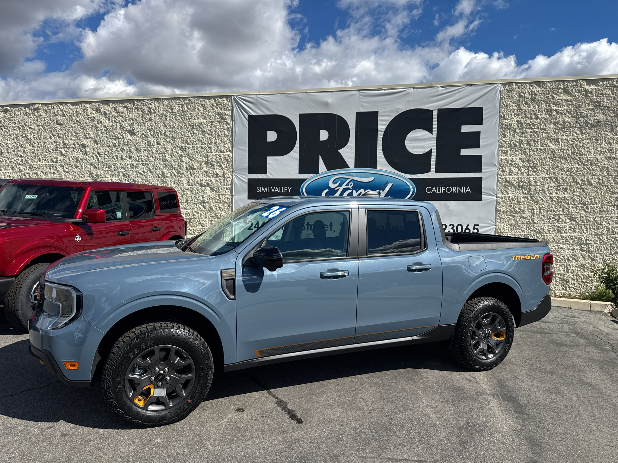 Used 2026 Ford Maverick Tremor AWD/4WD image 2