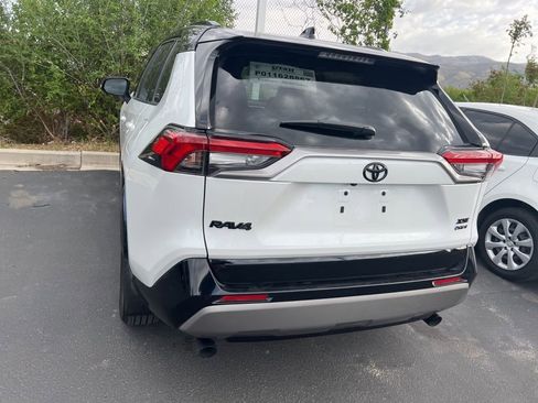 Used 2025 Toyota RAV4 XSE image 17