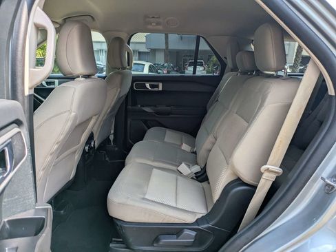 Used 2023 Ford Explorer 2WD image 14