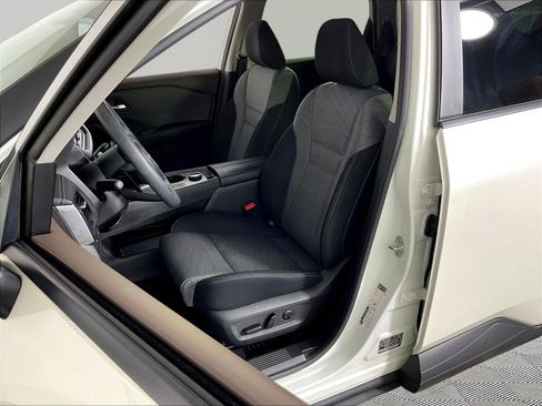 Used 2023 Nissan Rogue SV AWD/4WD image 21