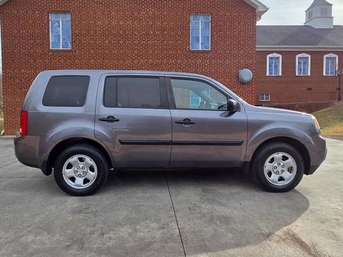 Used 2015 Honda Pilot LX image 4