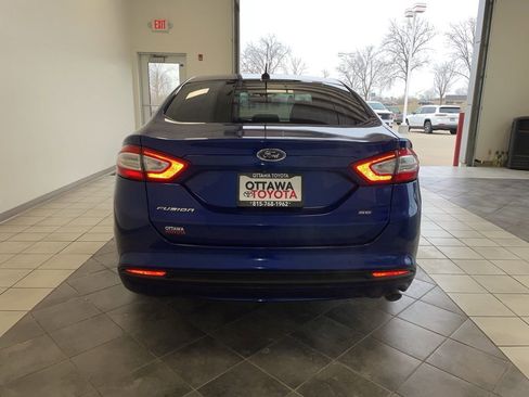 Used 2014 Ford Fusion SE w/ Equipment Group 202A image 6