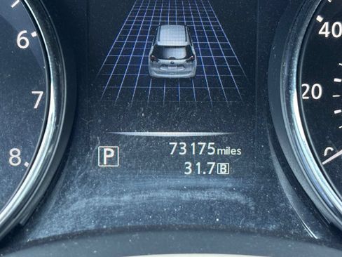 Used 2014 Nissan Rogue SV FWD image 10