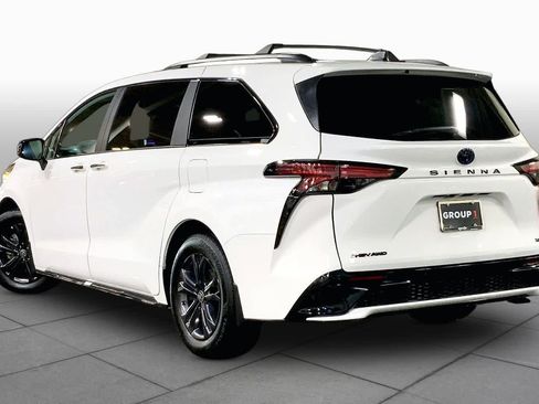 Certified 2025 Toyota Sienna XSE w/ XSE Plus Package AWD/4WD image 12