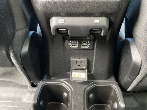 Used 2023 Jeep Gladiator Mojave w/ LED Lighting Group AWD/4WD image 15