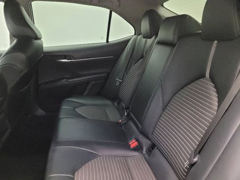 Used 2020 Toyota Camry SE image 18
