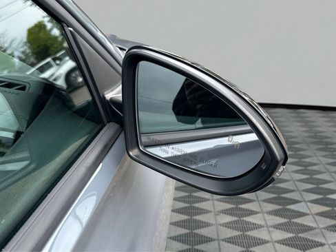 Used 2019 Volkswagen Jetta GLI FWD image 28