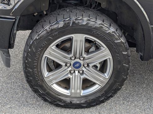 Used 2018 Ford F150 Lariat w/ Equipment Group 502A Luxury image 13