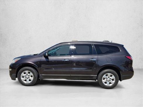 Used 2017 Chevrolet Traverse LS FWD image 8
