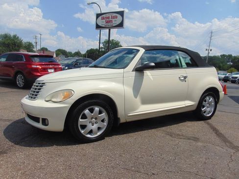 Used 2007 Chrysler PT Cruiser Convertible w/ Spring Special Group image 5