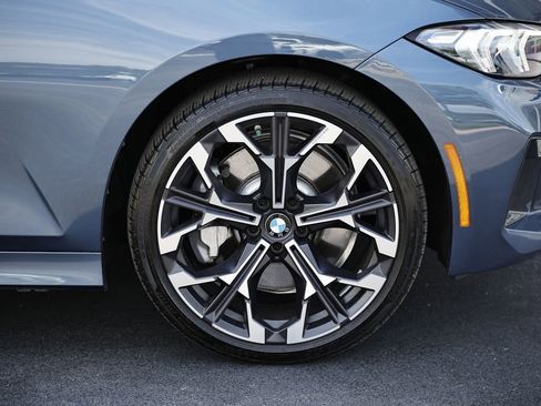 Used 2025 BMW 330i Sedan w/ M Sport Package RWD image 6