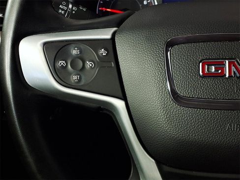 Used 2023 GMC Acadia SLT image 20