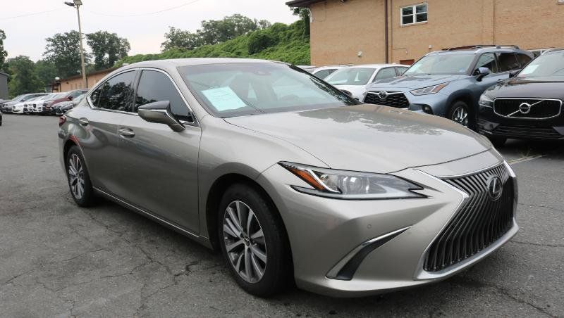 Used 2021 Lexus ES 350 w/ Premium Package FWD image 3
