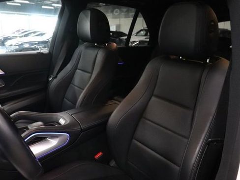 Used 2024 Mercedes-Benz GLE 450e 4MATIC image 11