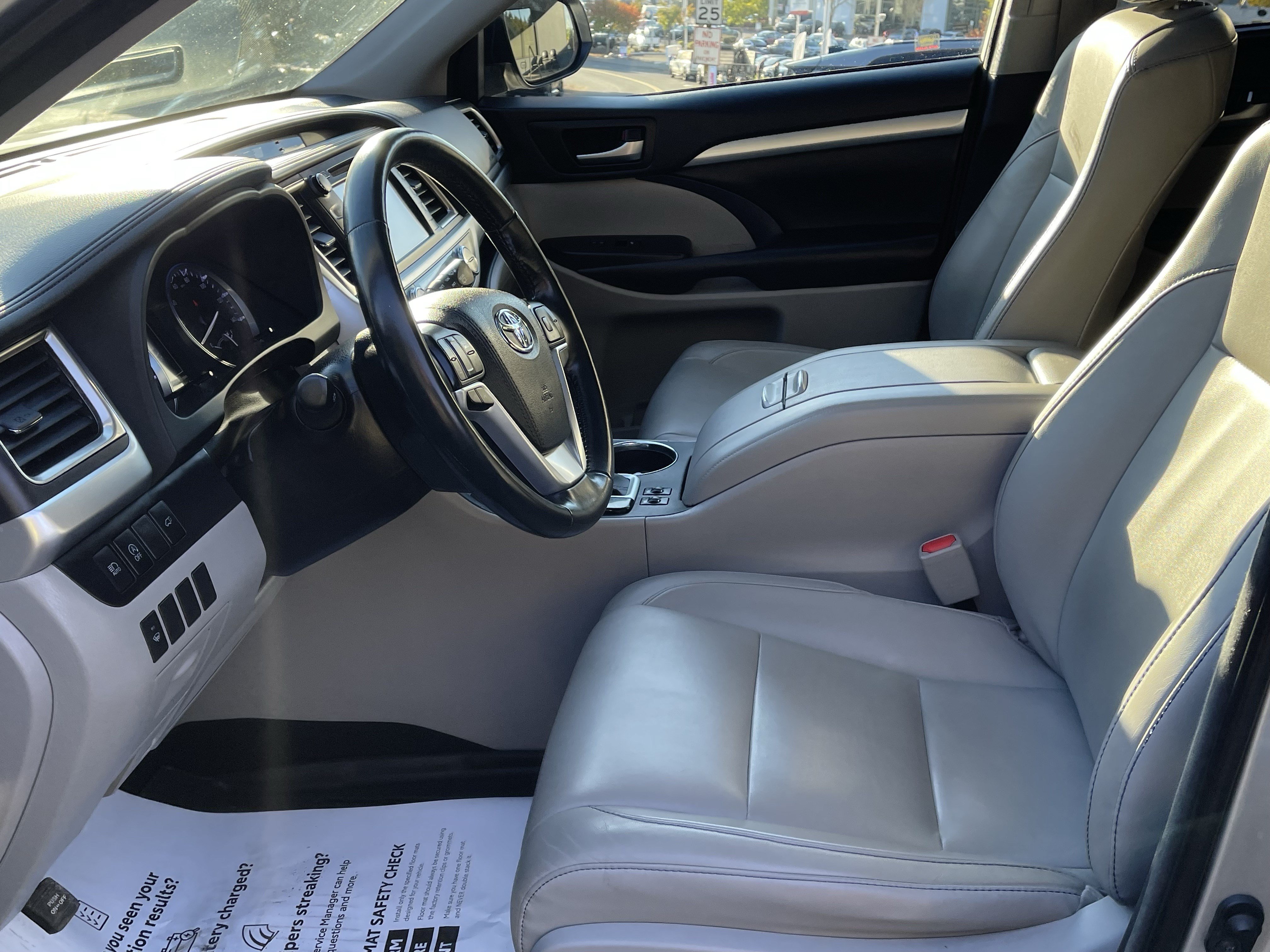 Certified 2018 Toyota Highlander XLE AWD/4WD image 12