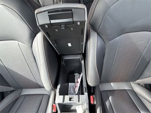 Used 2025 Subaru Crosstrek 2.5i Limited w/ Crosstrek Mirror Package image 20