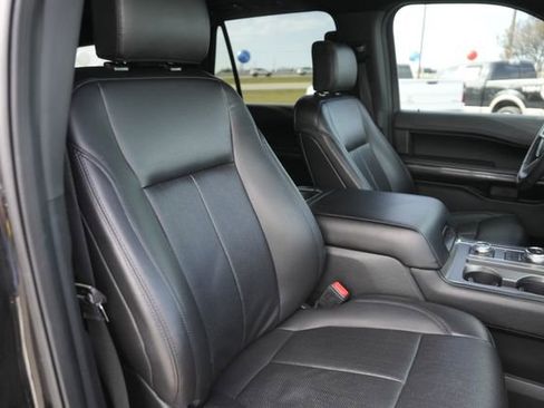 Used 2020 Ford Expedition Max XLT w/ Equipment Group 202A image 22