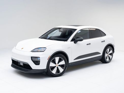 Used 2024 Porsche Macan 4 Electric image 1