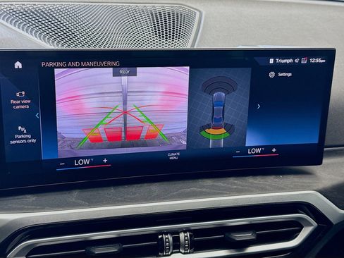 Used 2023 BMW 330i xDrive Sedan w/ Convenience Package image 9