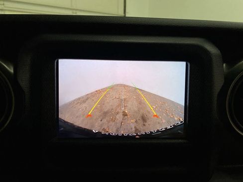 Used 2023 Jeep Wrangler Unlimited image 26