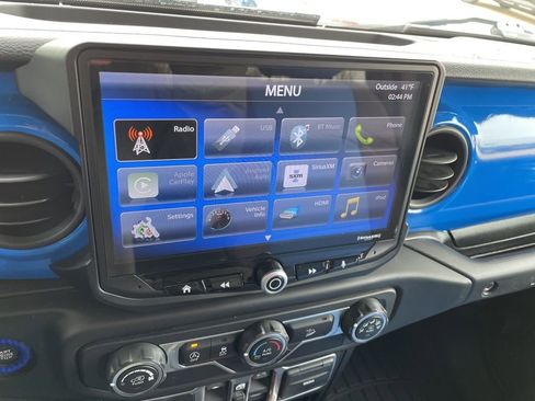 Used 2018 Jeep Wrangler Unlimited Sport S image 23