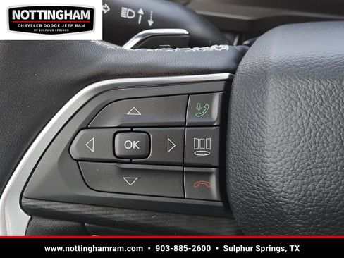 New 2025 Jeep Grand Cherokee L Laredo w/ Luxury Tech Group I image 18