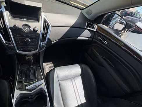 Used 2012 Cadillac SRX Premium AWD/4WD image 4