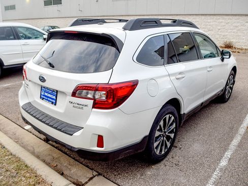 Used 2015 Subaru Outback 2.5i Limited image 5