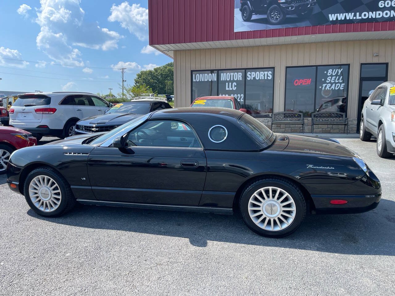Used 2004 Ford Thunderbird RWD image 3