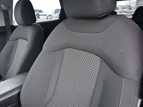 Used 2024 Kia Sportage LX image 18