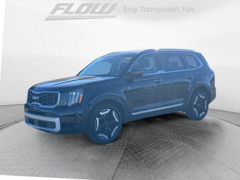 Used 2023 Kia Telluride S image 4