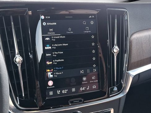 Certified 2024 Volvo V90 B6 Cross Country Plus w/ Protection Package Premier AWD/4WD image 20