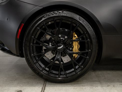 Used 2025 Aston Martin DB12 Convertible RWD image 39