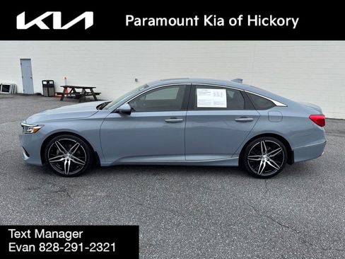 Used 2021 Honda Accord Touring image 4