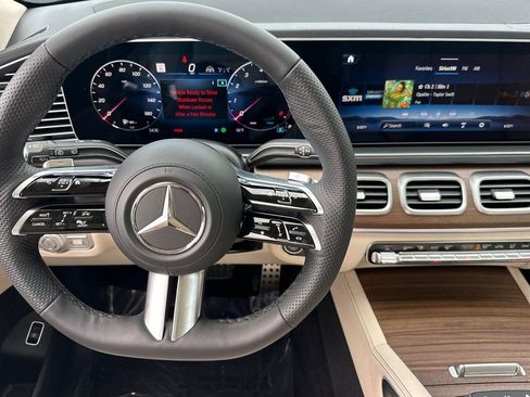 New 2026 Mercedes-Benz GLS 450 4MATIC image 26