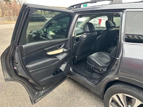 Used 2022 Subaru Ascent Limited w/ Technology Package image 8