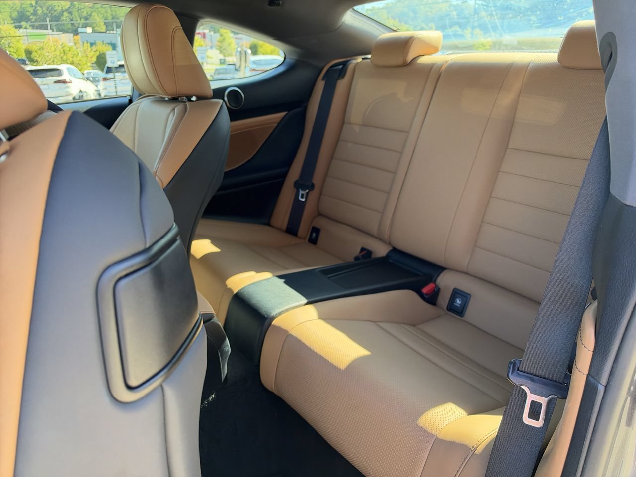 Used 2015 Lexus RC 350 w/ Luxury Package RWD image 30