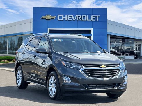 Certified 2019 Chevrolet Equinox LT w/ Sun & Navigation Package FWD image 6