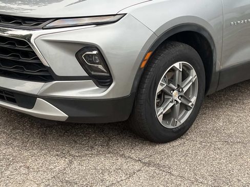 Used 2024 Chevrolet Blazer LT w/ Convenience Package FWD image 8