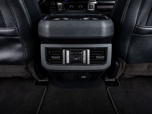 Used 2023 Ford F450 Lariat w/ Lariat Ultimate Package image 33