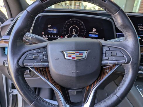 Used 2022 Cadillac Escalade Premium Luxury w/ Performance Package image 21