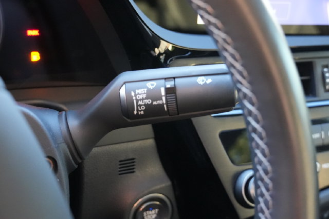 Used 2024 Lexus ES 350 F Sport w/ Accessory Package (Z2) FWD image 32