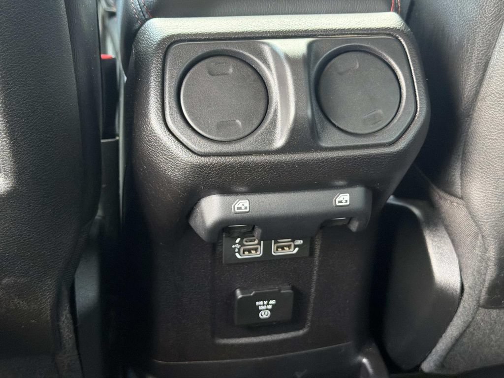 Used 2020 Jeep Wrangler Unlimited Rubicon w/ LED Lighting Group AWD/4WD image 17